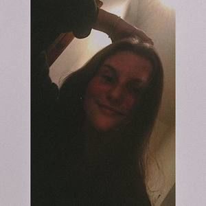 Meet your Posher, Camille